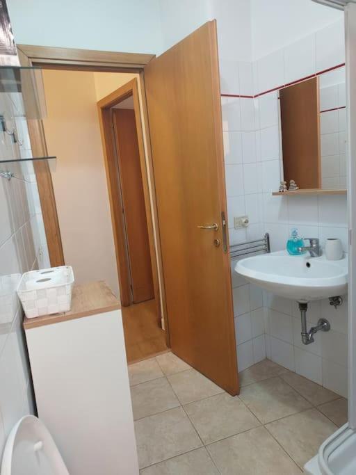 Casa Anna 5 Stelle - Apartment With Garden Рим Экстерьер фото